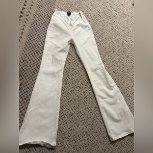 Title: BDG Urban Outfitters V-Front Ruched Flare Jeans - White - Size 29